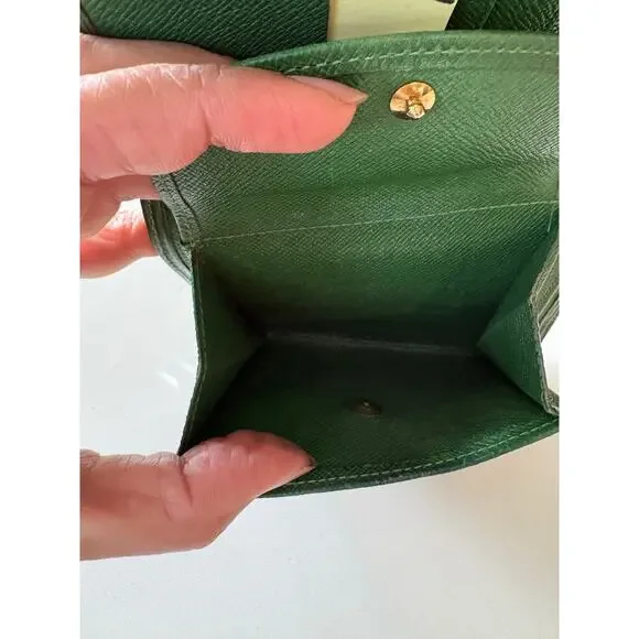 Louis Vuitton Green Epi Leather Bi-fold Snap Wallet - Picture 2 of 8